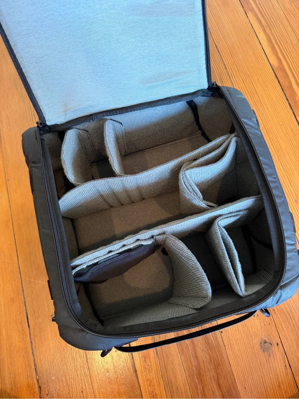 NWOT Peak Design Camera Cube- Medium